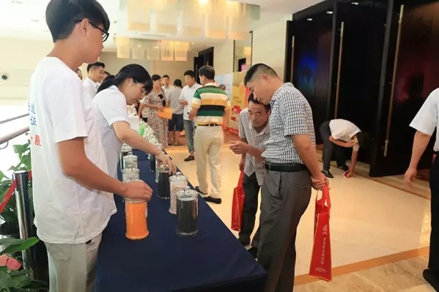 復(fù)合肥經(jīng)銷商了解產(chǎn)品